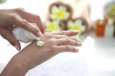 Sodyum PCA Suda çözünür ve kokusuz Doğal Nemlendirici Etkenler Formulasiyon için Serum