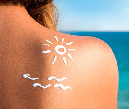 Dietilamino Hidroksibenzoyl Heksil Benzoat UV emici katkı maddesi UVB güneş kremin SPF değerini arttırır