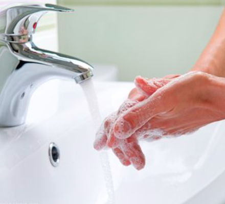Doğal Decyl Glucoside Nonionic Surfactantlar Sarı Renkli köpük için diğer malzemelerle iyi uyumluluk