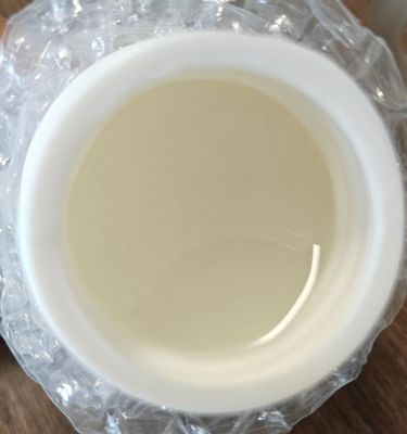 Sodyum Polyakrilat &amp; C13-14 Izoparafin &amp; Laureth-7 Soğuk Süreç Emulsifleri Makyaj için Süt Beyaz Temel