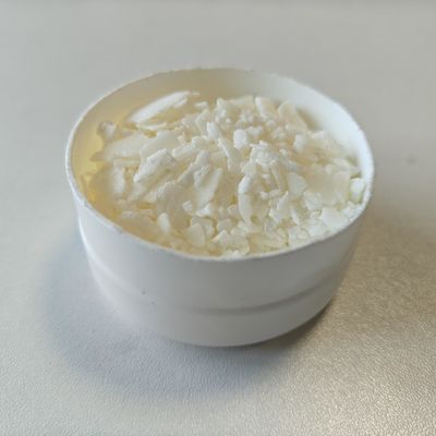 CAS 72175-39-4 PEG-20 Metil Glikoz Sesquistearate Nonionic Wo Emulsif Massaj Losyonu Duyarlı Ciltler İçin
