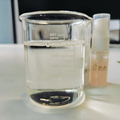 Saç Ürünlerinde Vp Va Kopolymer CAS 25086-89-9 Kozmetik Film Eski Renksiz Soluk Sarı Şeffaf Sıvı